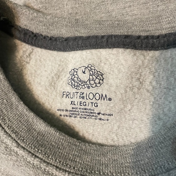 Unique Remade Love Like Jesus Holiday Christmas Gray Sweatshirt Size XL ooak - Picture 6 of 6